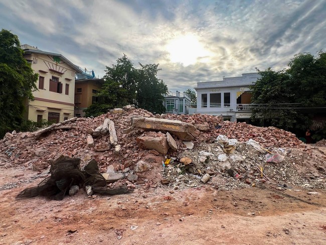 Humanitarian relief trip in Myanmar