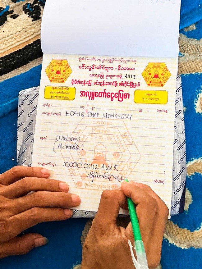 Humanitarian relief trip in Myanmar