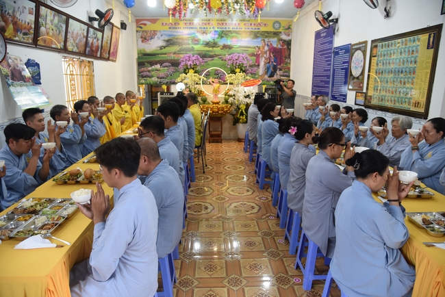 One-Day Retreat at Minh Chat ashram in Can Tho