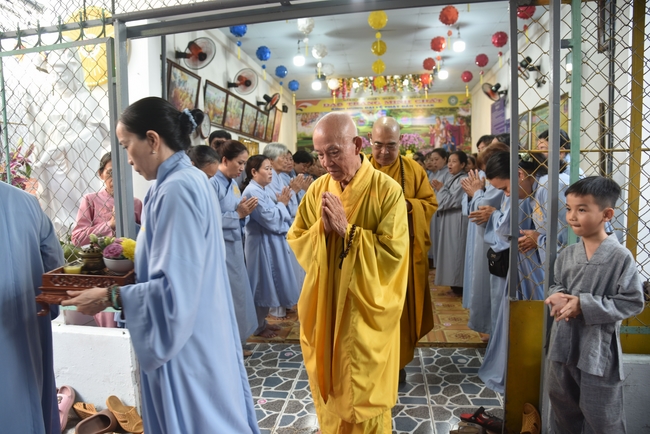 One-Day Retreat at Minh Chat ashram in Can Tho