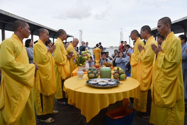 One-Day Retreat at Minh Chat ashram in Can Tho