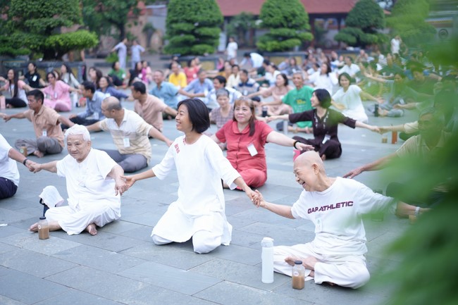 Chương trình cộng đồng “Thanh lọc thân tâm - Hướng dẫn phương pháp sống khỏe thuận tự nhiên