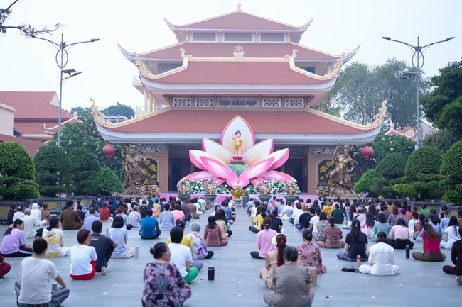 Chương trình cộng đồng “Thanh lọc thân tâm - Hướng dẫn phương pháp sống khỏe thuận tự nhiên