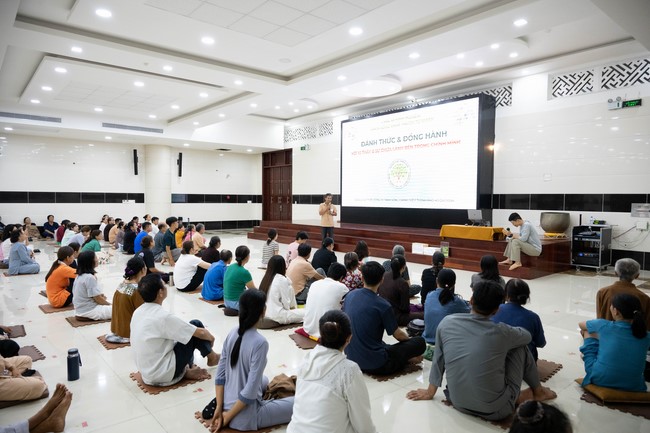 Chương trình cộng đồng “Thanh lọc thân tâm - Hướng dẫn phương pháp sống khỏe thuận tự nhiên