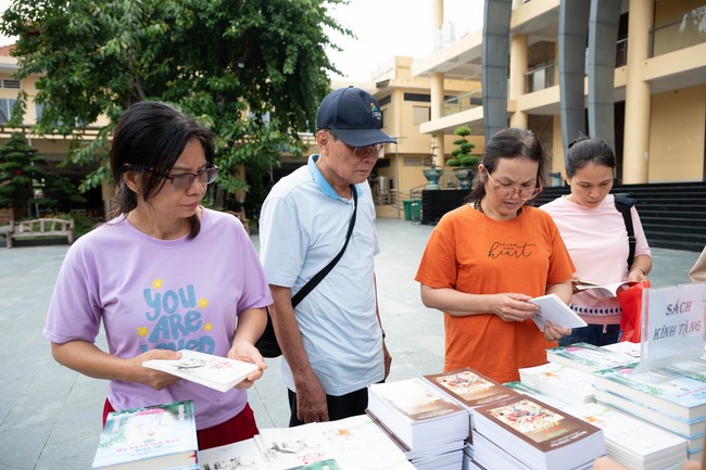 Chương trình cộng đồng “Thanh lọc thân tâm - Hướng dẫn phương pháp sống khỏe thuận tự nhiên
