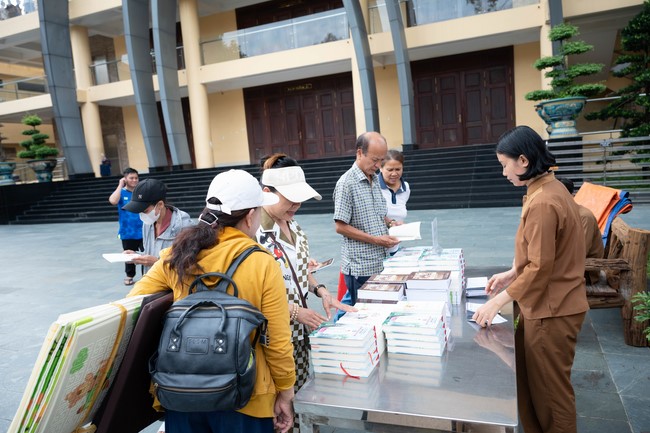 Chương trình cộng đồng “Thanh lọc thân tâm - Hướng dẫn phương pháp sống khỏe thuận tự nhiên