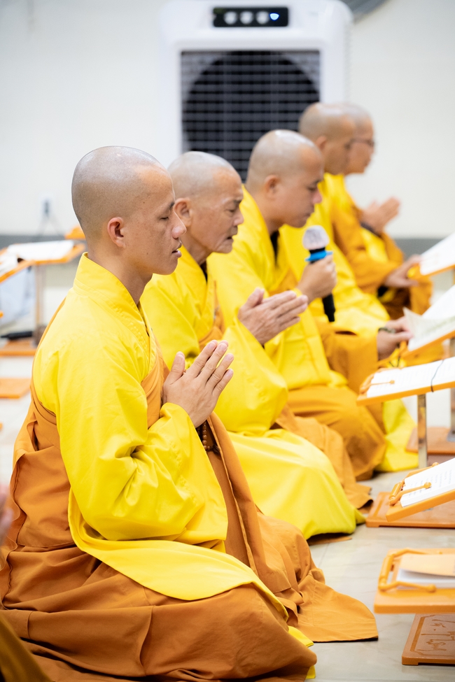 Lễ sám hối 29/04 Ất Tỵ