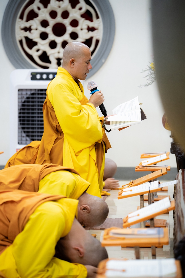 Lễ sám hối 29/04 Ất Tỵ