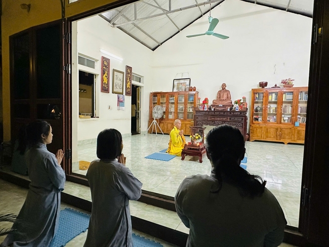 Repentant Ceremony on April 29th, Year of the Snake at Dong Cao pagoda, Thanh Hoa