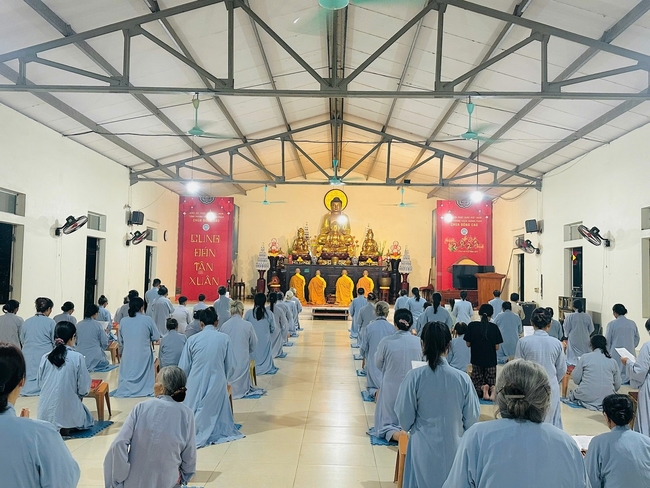 Repentant Ceremony on April 29th, Year of the Snake at Dong Cao pagoda, Thanh Hoa