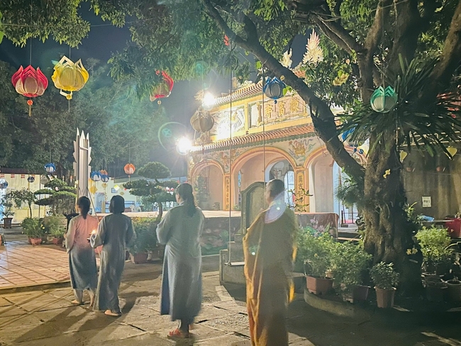 Repentant Ceremony on April 29th, Year of the Snake at Dong Cao pagoda, Thanh Hoa