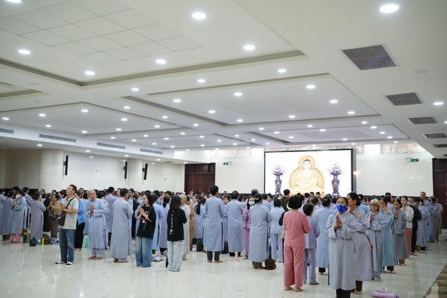 Khóa tu niệm Phật một ngày