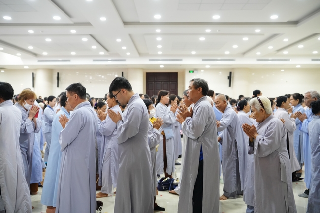 Khóa tu niệm Phật một ngày