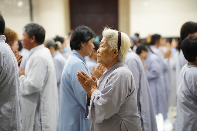 Khóa tu niệm Phật một ngày