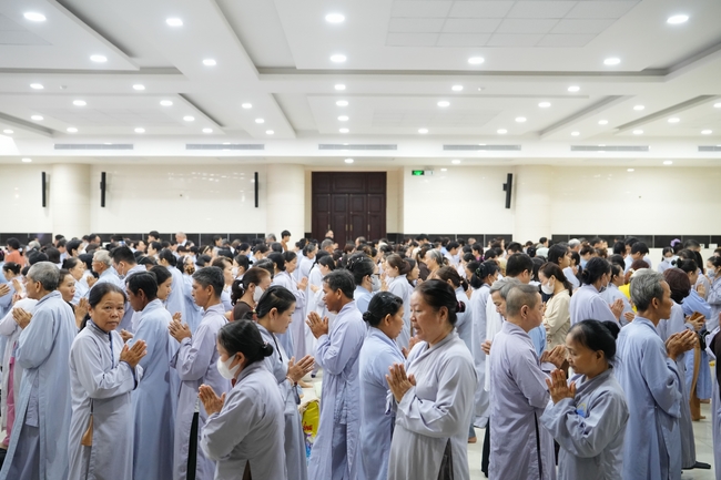 Khóa tu niệm Phật một ngày