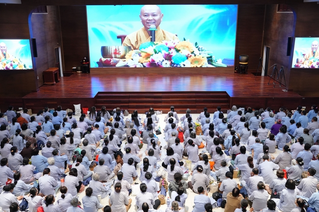 Khóa tu niệm Phật một ngày