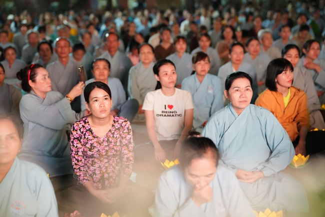 Nhóm Hiểu Và Thương: Lễ tắm Phật nhân mùa Phật đản 2025