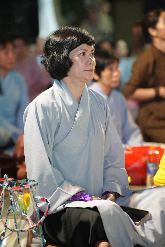 Nhóm Hiểu Và Thương: Lễ tắm Phật nhân mùa Phật đản 2025