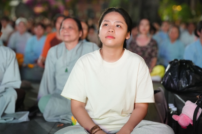 Nhóm Hiểu Và Thương: Lễ tắm Phật nhân mùa Phật đản 2025