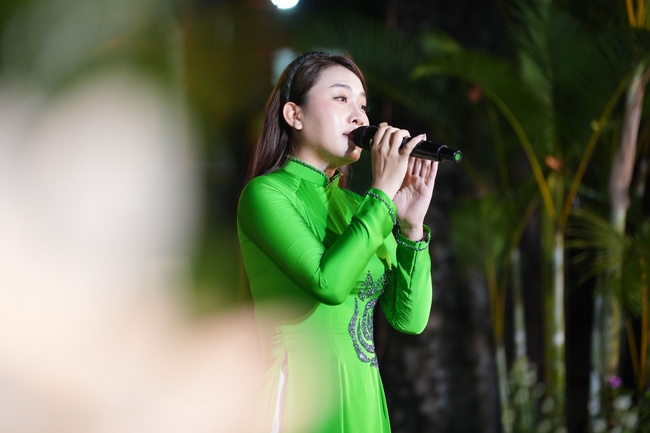 Nhóm Hiểu Và Thương: Lễ tắm Phật nhân mùa Phật đản 2025