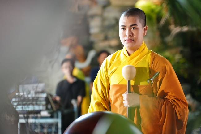 Nhóm Hiểu Và Thương: Lễ tắm Phật nhân mùa Phật đản 2025