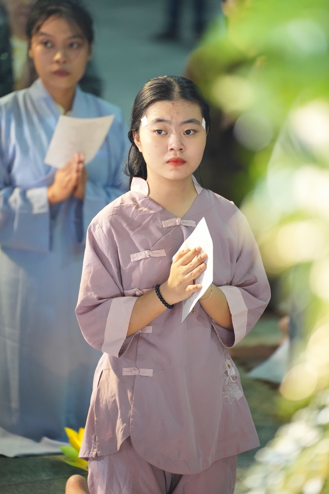 Nhóm Hiểu Và Thương: Lễ tắm Phật nhân mùa Phật đản 2025