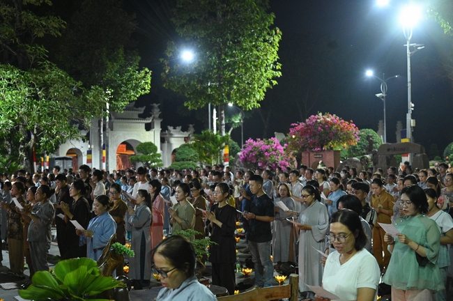 Nhóm Hiểu Và Thương: Lễ tắm Phật nhân mùa Phật đản 2025