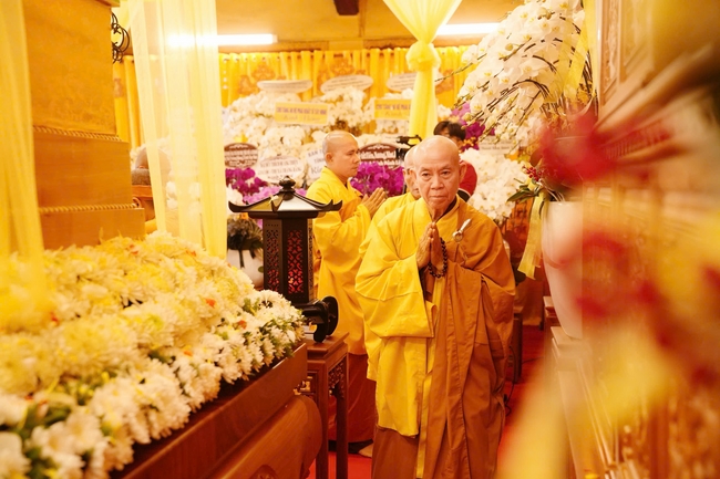 Lễ viếng tang lễ cố Ni trưởng Thích Nữ Diệu Nghĩa