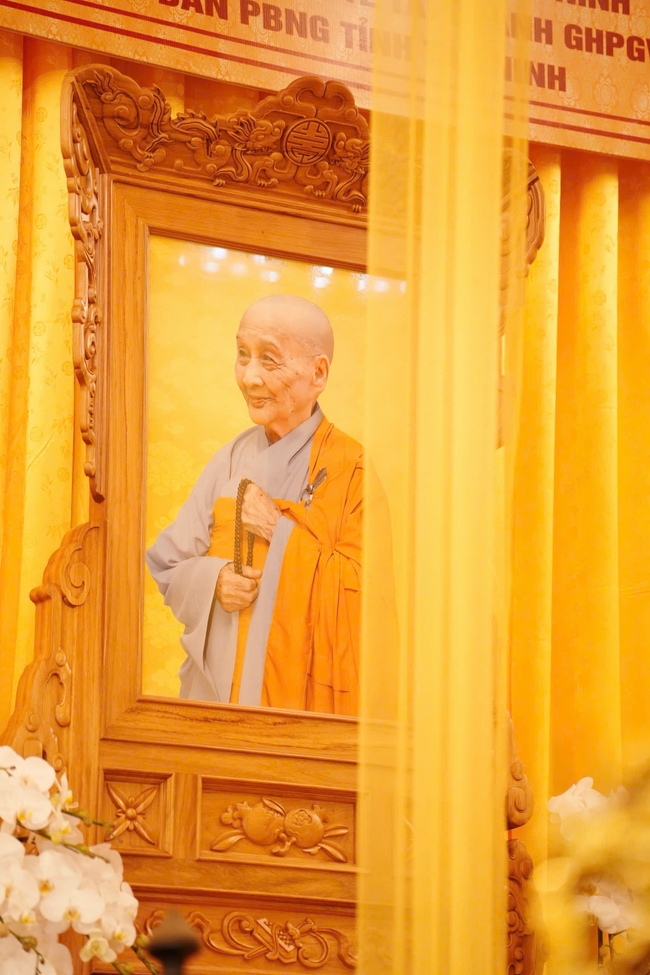 Lễ viếng tang lễ cố Ni trưởng Thích Nữ Diệu Nghĩa