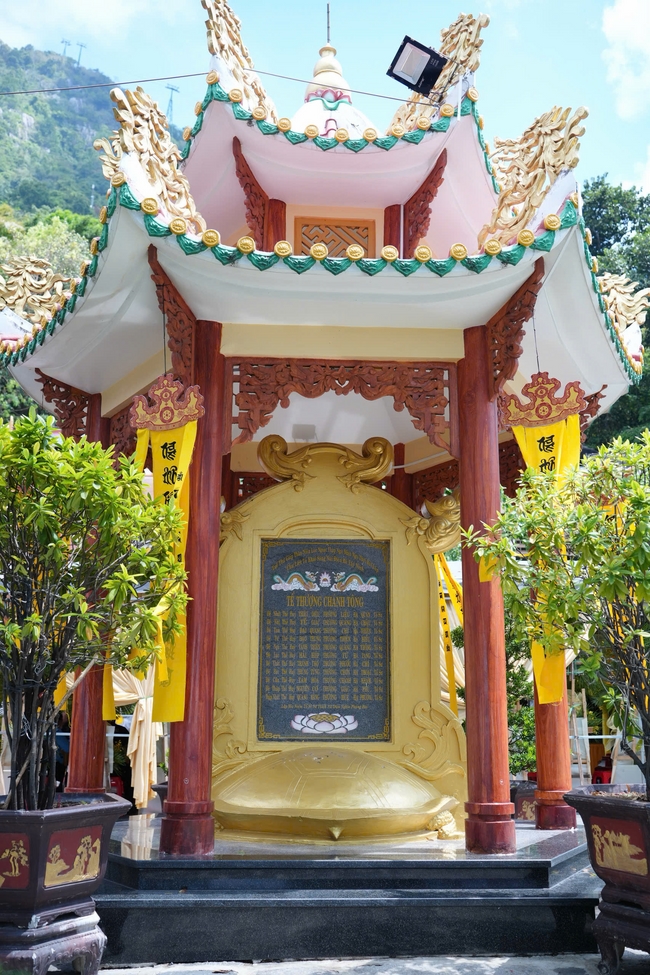 Lễ viếng tang lễ cố Ni trưởng Thích Nữ Diệu Nghĩa