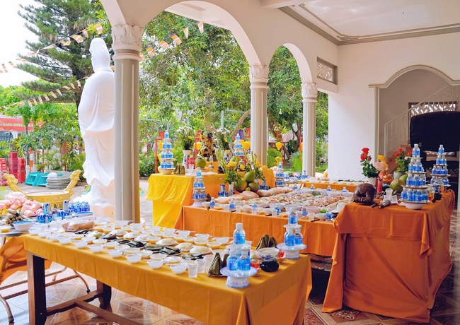 Buddha's Birthday Ceremony of Buddha Calendar 2569 - Solar calendar 2025 at Bao Quang Pagoda
