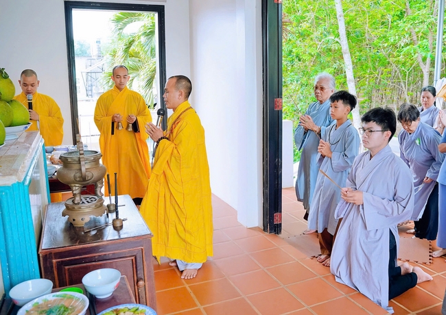 Buddha's Birthday Ceremony of Buddha Calendar 2569 - Solar calendar 2025 at Bao Quang Pagoda