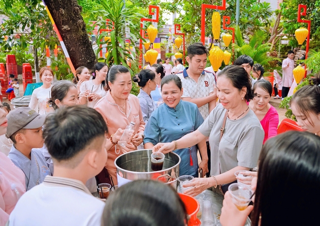 Buddha's Birthday Ceremony of Buddha Calendar 2569 - Solar calendar 2025 at Bao Quang Pagoda