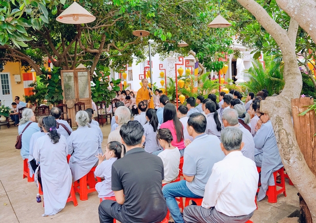 Buddha's Birthday Ceremony of Buddha Calendar 2569 - Solar calendar 2025 at Bao Quang Pagoda