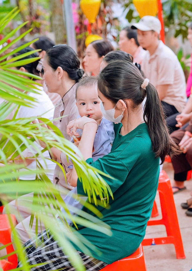 Buddha's Birthday Ceremony of Buddha Calendar 2569 - Solar calendar 2025 at Bao Quang Pagoda