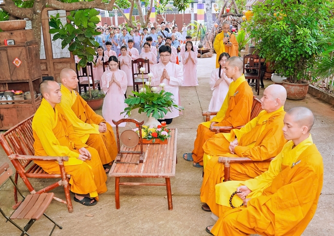 Buddha's Birthday Ceremony of Buddha Calendar 2569 - Solar calendar 2025 at Bao Quang Pagoda