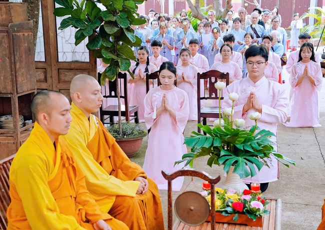 Buddha's Birthday Ceremony of Buddha Calendar 2569 - Solar calendar 2025 at Bao Quang Pagoda