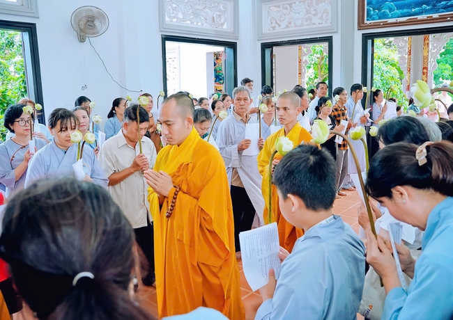 Buddha's Birthday Ceremony of Buddha Calendar 2569 - Solar calendar 2025 at Bao Quang Pagoda