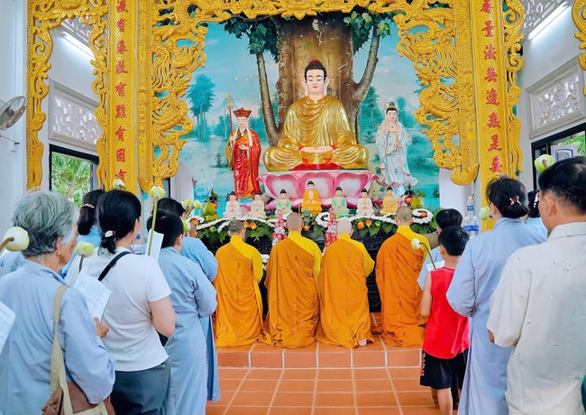 Buddha's Birthday Ceremony of Buddha Calendar 2569 - Solar calendar 2025 at Bao Quang Pagoda