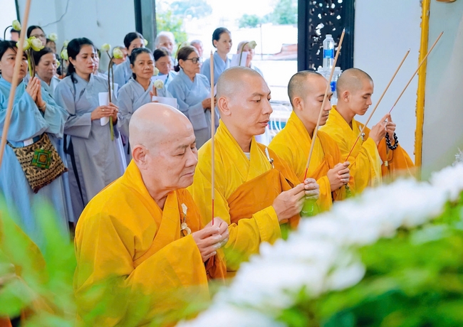 Buddha's Birthday Ceremony of Buddha Calendar 2569 - Solar calendar 2025 at Bao Quang Pagoda