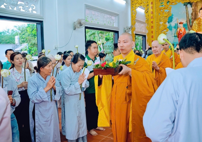 Buddha's Birthday Ceremony of Buddha Calendar 2569 - Solar calendar 2025 at Bao Quang Pagoda