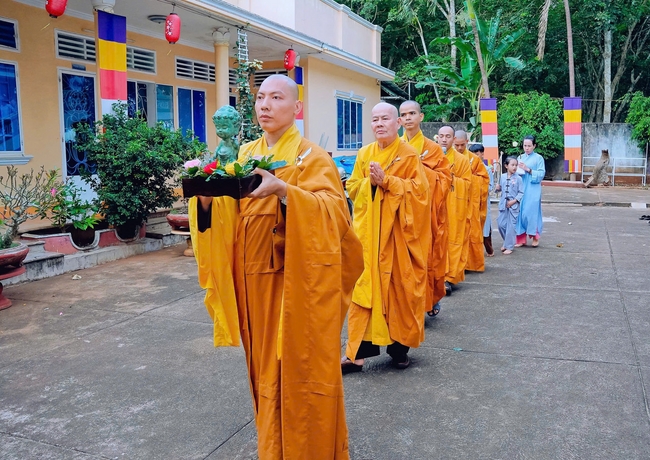 Buddha's Birthday Ceremony of Buddha Calendar 2569 - Solar calendar 2025 at Bao Quang Pagoda