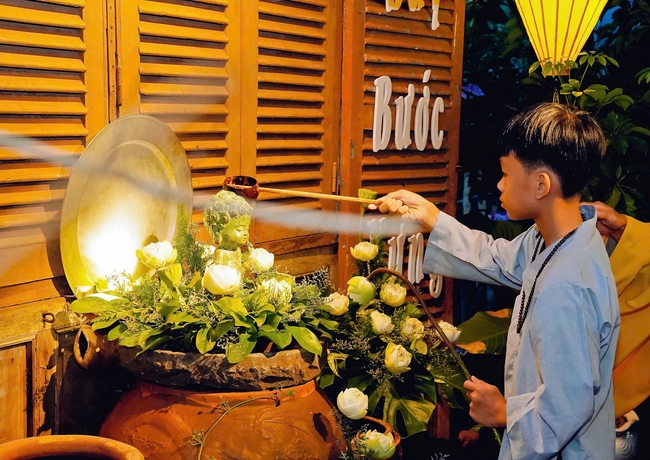 Buddha's Birthday Ceremony of Buddha Calendar 2569 - Solar calendar 2025 at Bao Quang Pagoda