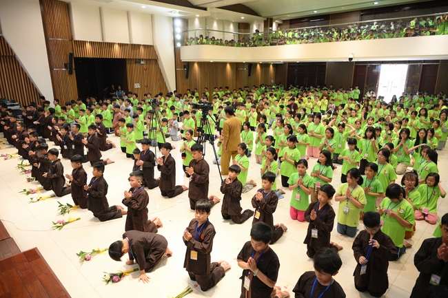 Khai khóa Khoá tu thiếu nhi– Xuất gia gieo duyên, chủ đề “Đóa hoa tâm”