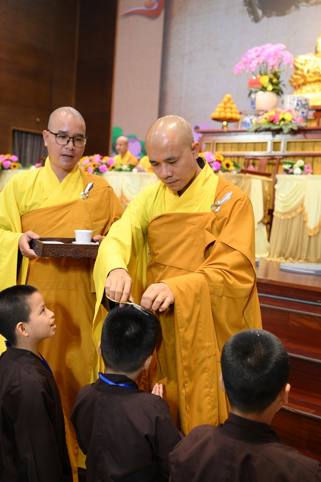 Khai khóa Khoá tu thiếu nhi– Xuất gia gieo duyên, chủ đề “Đóa hoa tâm”