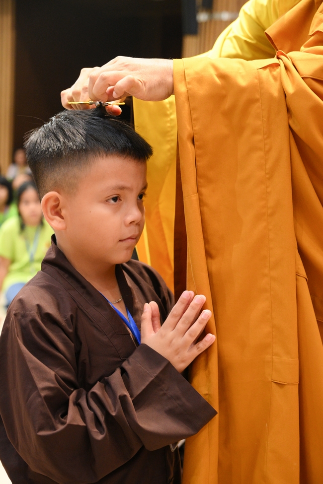 Khai khóa Khoá tu thiếu nhi– Xuất gia gieo duyên, chủ đề “Đóa hoa tâm”