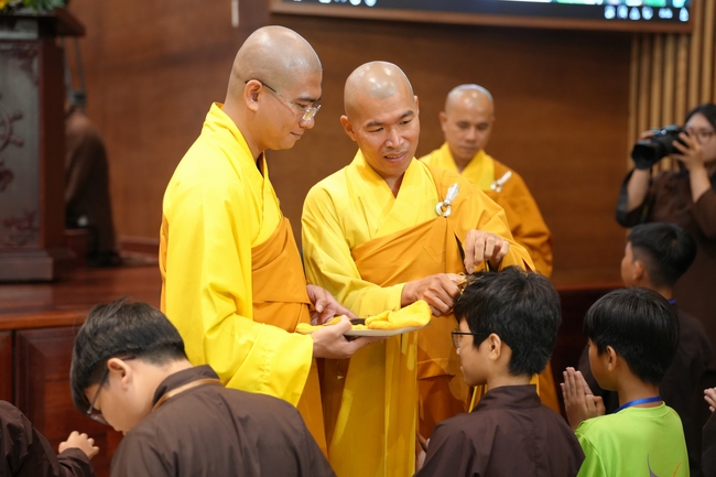 Khai khóa Khoá tu thiếu nhi– Xuất gia gieo duyên, chủ đề “Đóa hoa tâm”