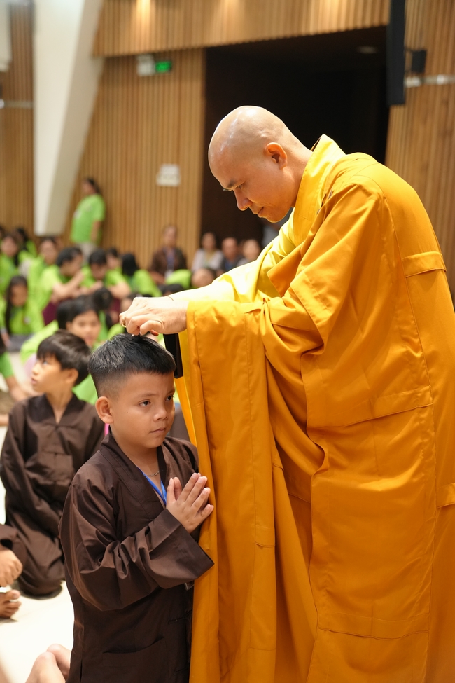 Khai khóa Khoá tu thiếu nhi– Xuất gia gieo duyên, chủ đề “Đóa hoa tâm”