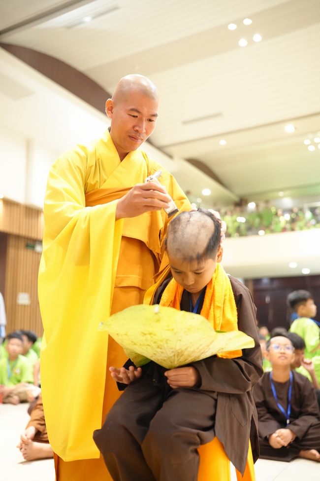 Khai khóa Khoá tu thiếu nhi– Xuất gia gieo duyên, chủ đề “Đóa hoa tâm”