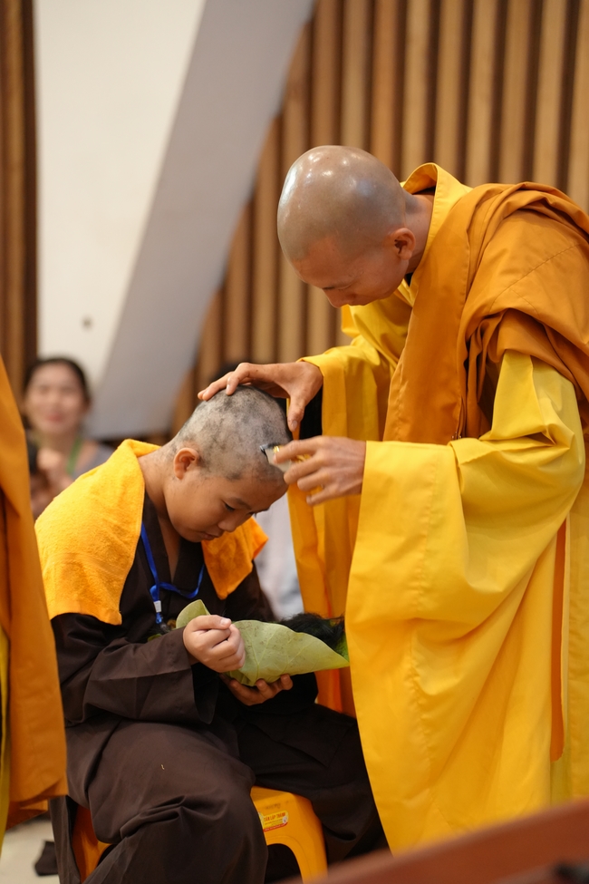 Khai khóa Khoá tu thiếu nhi– Xuất gia gieo duyên, chủ đề “Đóa hoa tâm”